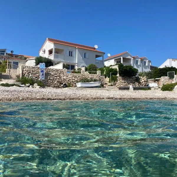 APARTMENTS VIS BY THE SEA，位于维斯的酒店