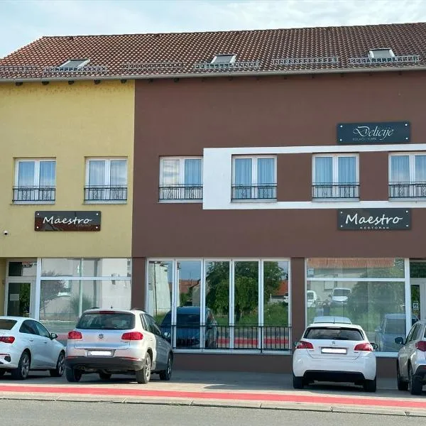Maestro - Rooms & Resturant，位于武科瓦尔的酒店