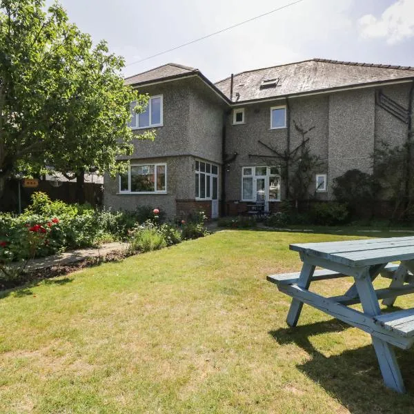 Molly's Place，位于伯恩茅斯的酒店