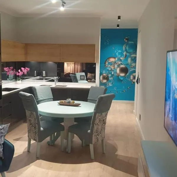 Ellipse Waterfall - The Loft at Cassini，位于米德兰的酒店