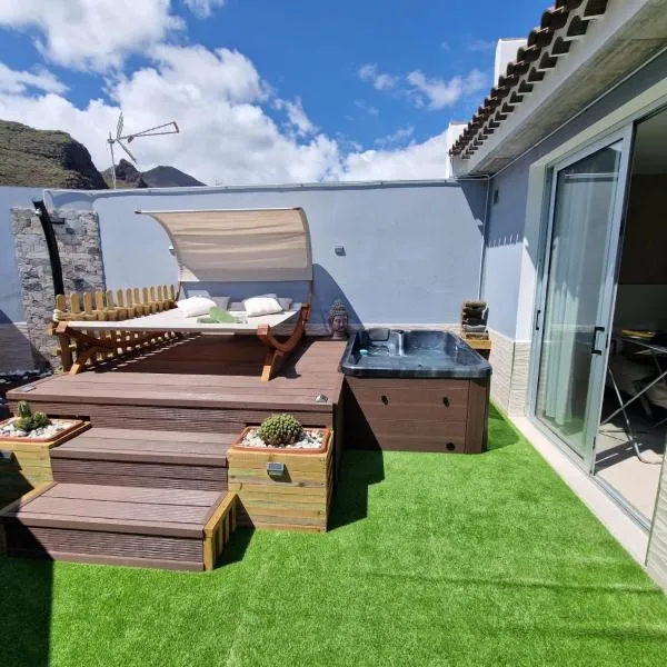 Dúplex de 2 habitaciones y 2 baños y con jackuzzi privado，位于Tamaimo的酒店