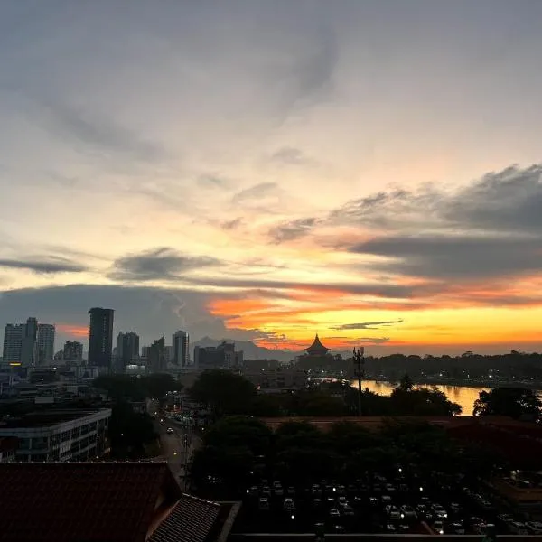 Singgahan @ Kuching Riverine Diamond，位于古晋的酒店