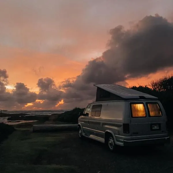 Oahu Camper Adventures，位于Waimanalo的酒店