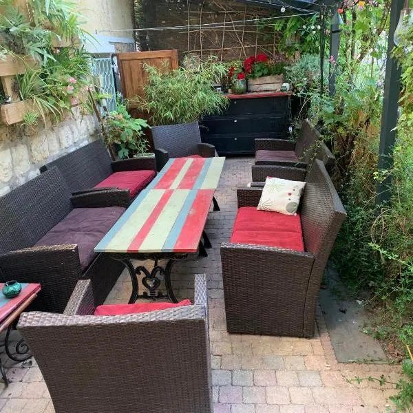 Chambre cosy à Houilles，位于Houilles的酒店