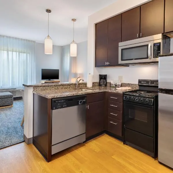TownePlace Suites by Marriott Nashville Airport，位于纳什维尔的酒店
