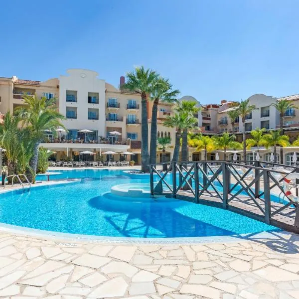 Denia Marriott La Sella Golf Resort & Spa，位于Sanet y Negrals的酒店