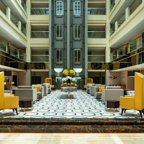 Four Points by Sheraton Production City, Dubai，位于迪拜的酒店