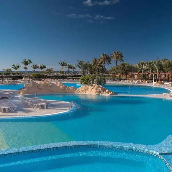 喜来登富埃特文图拉高尔夫水疗度假酒店，位于El Matorral的酒店