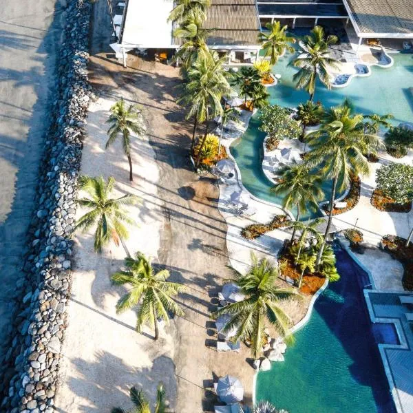 Sheraton Fiji Golf & Beach Resort，位于丹娜努的酒店