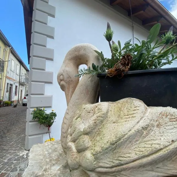 La Perla Del Borgo，位于San Bartolomeo in Galdo的酒店