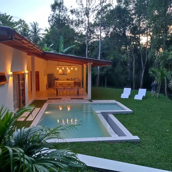 New Private Pool Villa，位于班泰的酒店