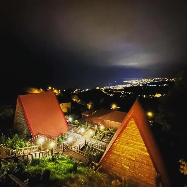 Antikhouse Bungalow&Cafe，位于阿克恰阿巴德的酒店