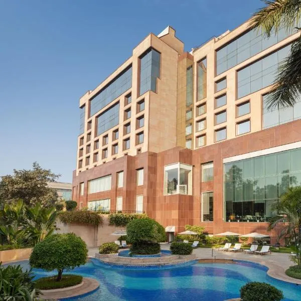 Sheraton New Delhi Hotel，位于Dhauj的酒店