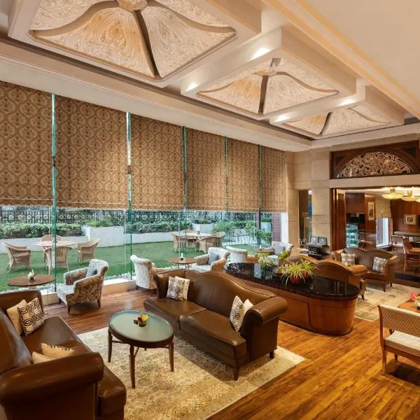 Sheraton New Delhi Hotel，位于Kalkaji Devi的酒店