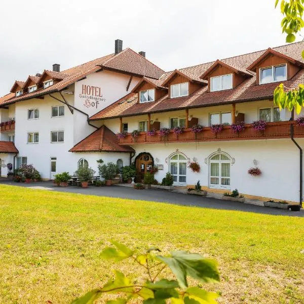 Sattelbogener Hof，位于Wiesenfelden的酒店