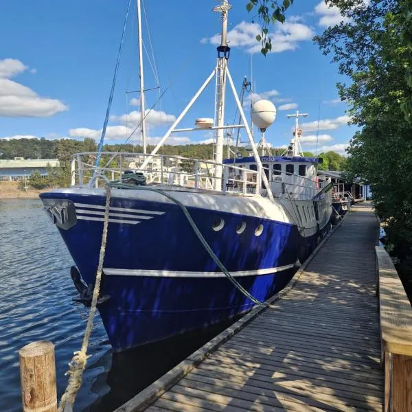 Ship Windö，位于Vårsta的酒店