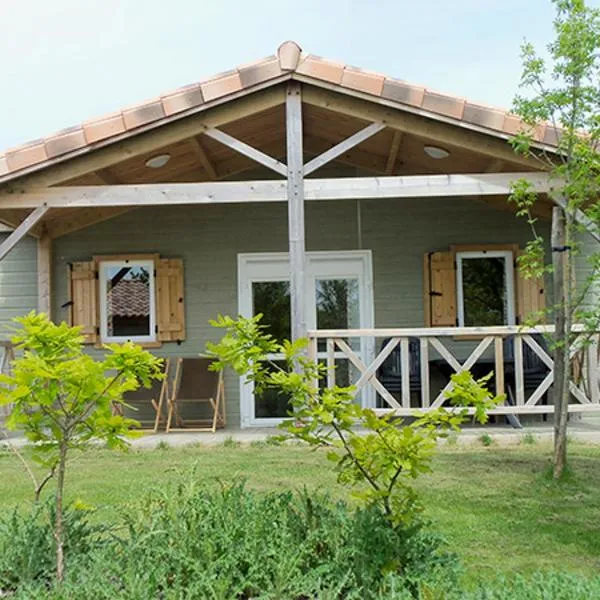 Chalet nature proche lac et à 20 mn des plages en Vendée，位于La Chapelle-Hermier的酒店