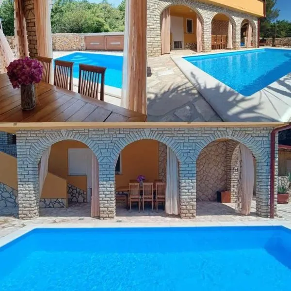 Holiday house with heated pool Vugica，位于Jurandvor的酒店