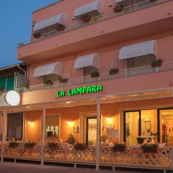 Albergo La Lampara，位于切齐纳码头的酒店