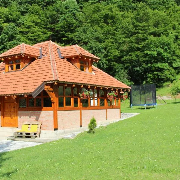 Tićin vajat，位于Osečina的酒店