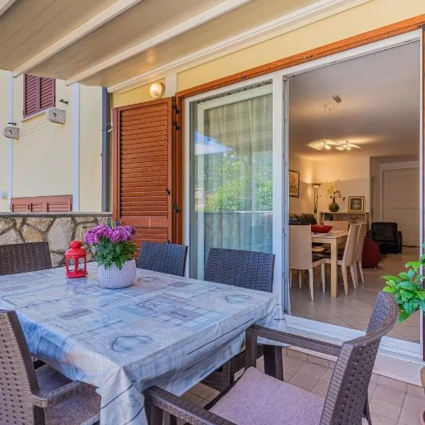Apartman Bruna，位于茨雷斯的酒店