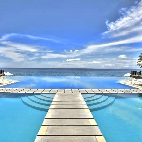 Acuatico Beach Resort & Hotel Inc.，位于圣胡安的酒店