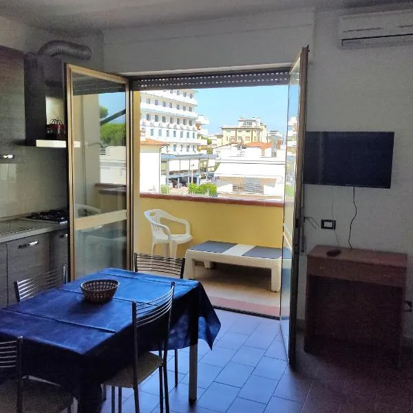 Caravel Appartamentini，位于利多迪卡马约雷的酒店