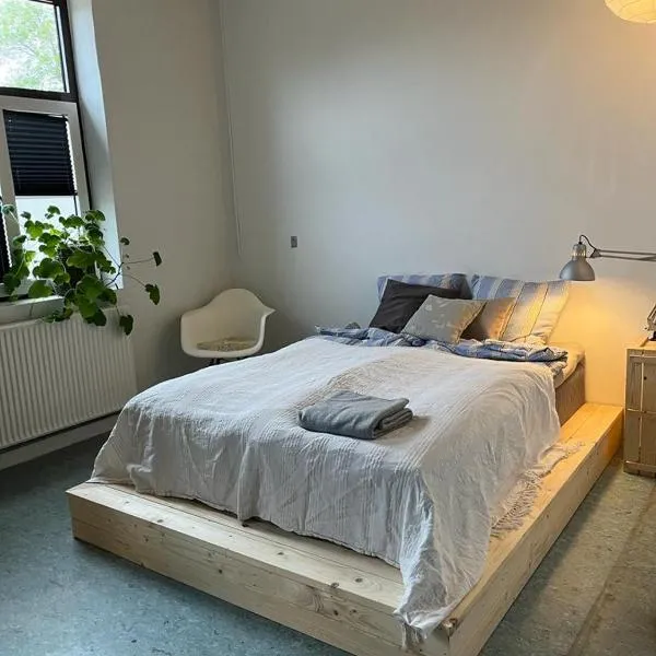 Room 7 - Hawkraft kulturhotel，位于韦斯特维的酒店