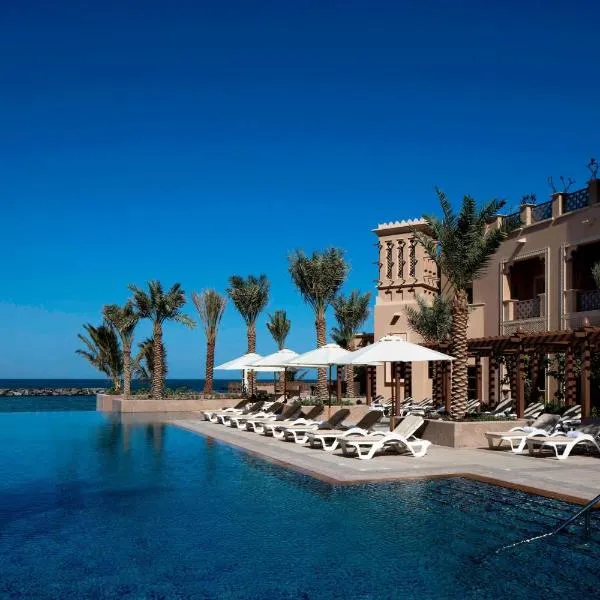沙迦海滩喜来登Spa度假酒店，位于沙迦的酒店