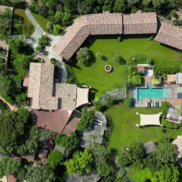 Domaine Pozzo di Mastri hôtel & spa，位于菲加里的酒店