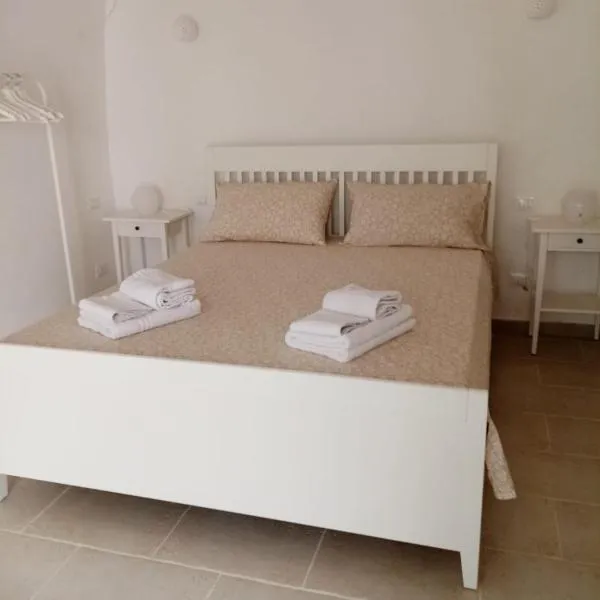 Studio Flat in White City，位于奥斯图尼的酒店