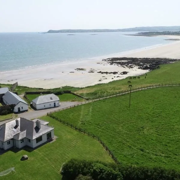 Clonea Beach Houses，位于Stradbally的酒店