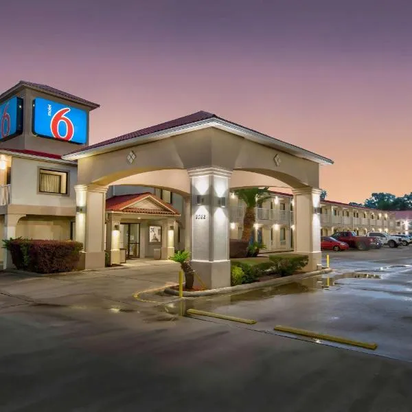 Motel 6-Sulphur, LA，位于萨尔弗的酒店