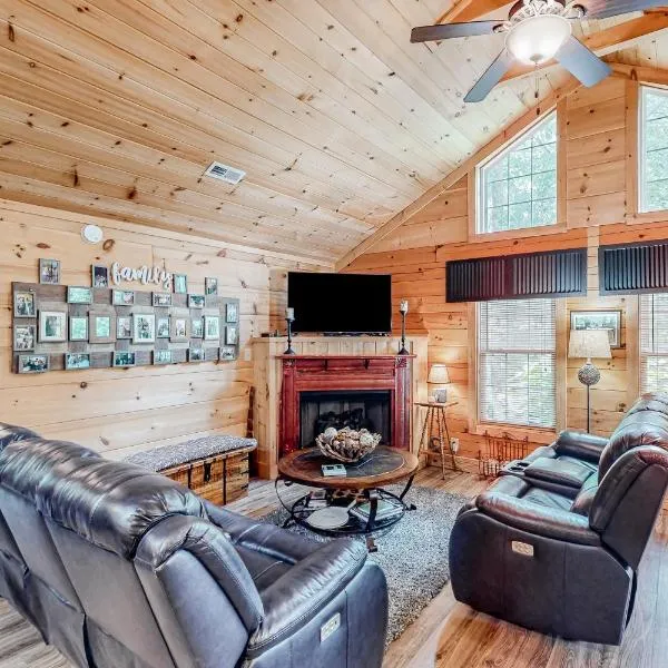 Wild Rose Cabin，位于卢尔湖的酒店