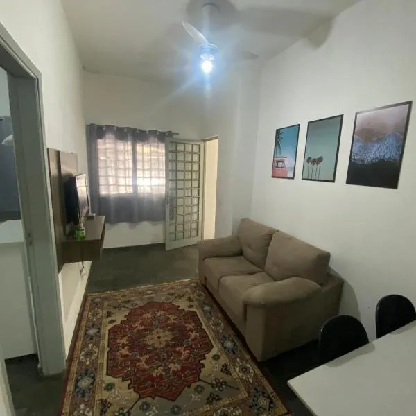 Casa 2 dorm, otima localizacao, Wi-Fi, Gar, pet，位于坎皮纳斯的酒店