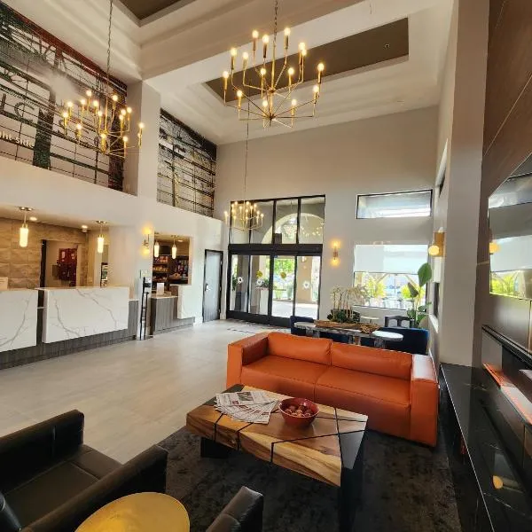 La Quinta by Wyndham San Francisco Airport West Millbrae FREE AIRPORT SHUTTLE，位于米尔布雷的酒店
