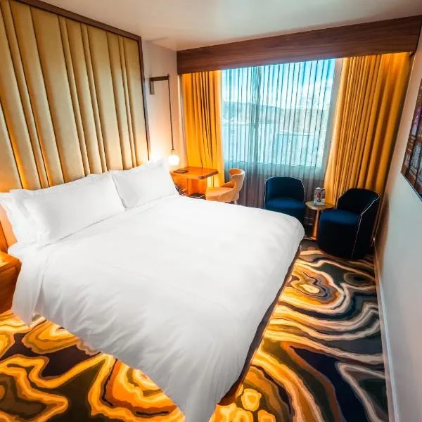 Superior East Wing Rooms by FIVE Zurich，位于苏黎世的酒店