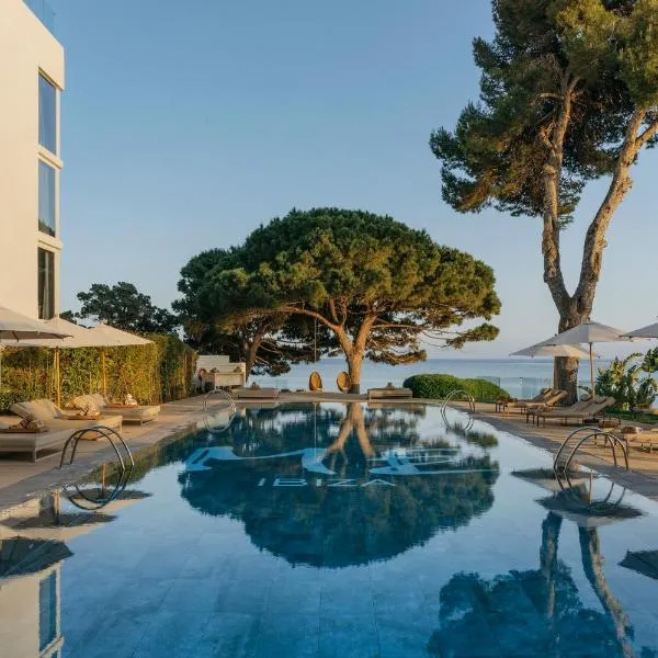 ME Ibiza - The Leading Hotels of the World，位于圣埃乌拉利亚的酒店