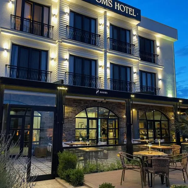 8 Rooms Hotel，位于Burhanlı的酒店