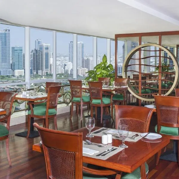Golden Tulip Sharjah，位于沙迦的酒店