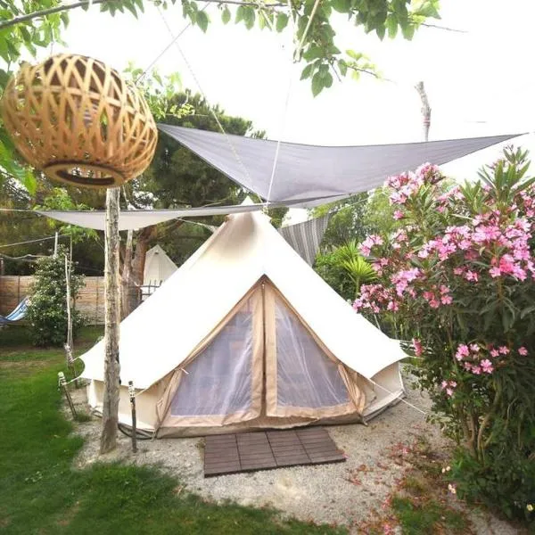 Happy Glamping 2，位于卡拉马基的酒店