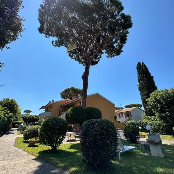 Appartamenti Portiglioni-Cipressi，位于普林托迪斯卡利诺的酒店