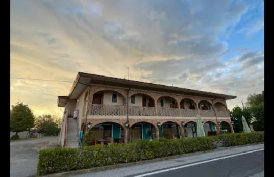 hotel da Nino-Brussa 340，位于圣米凯莱亚尔塔利亚门托的酒店