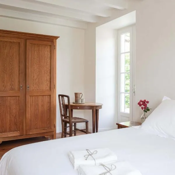 Maison Gamboia, chambres d'hôtes au calme avec jardin，位于阿斯帕朗的酒店