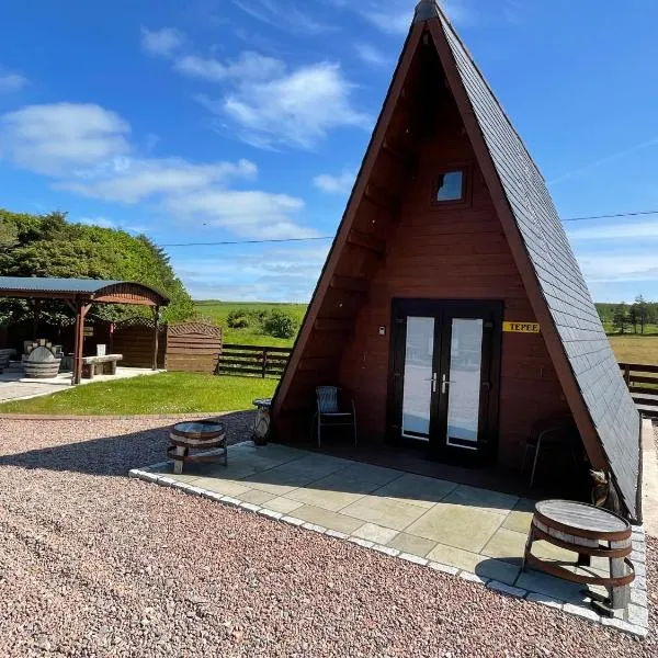 AC/DC Glamping，位于New Aberdour的酒店