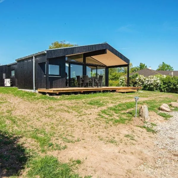 6 person holiday home in Rønde-By Traum，位于伦德的酒店