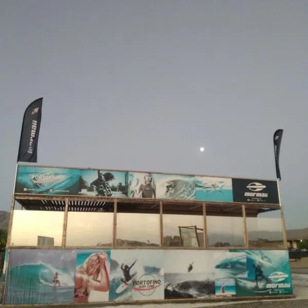 Portofino Surf Camp，位于Chañaral的酒店