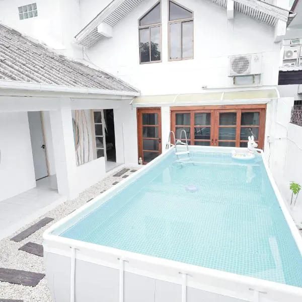 Ratchada Retreat Boutique Villa 1，位于Bang Chak的酒店