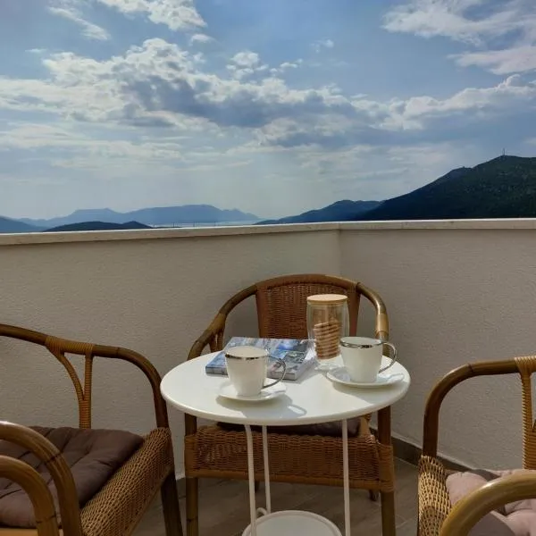 Apartmani Sunset，位于内乌姆的酒店
