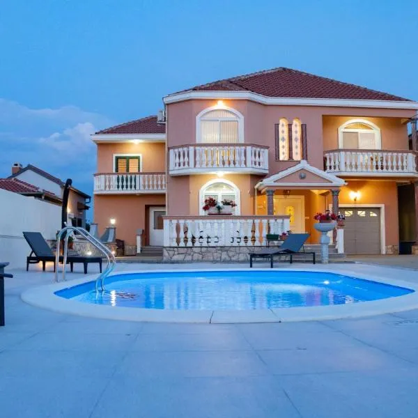 Booking Zaton Villa Martinova holiday house with swimming pool，位于佩特坎内的酒店